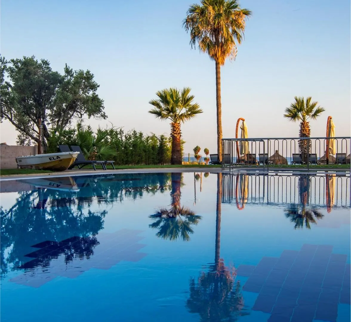 Maia Luxury Beach Hotel & Spa Гюзельчамли